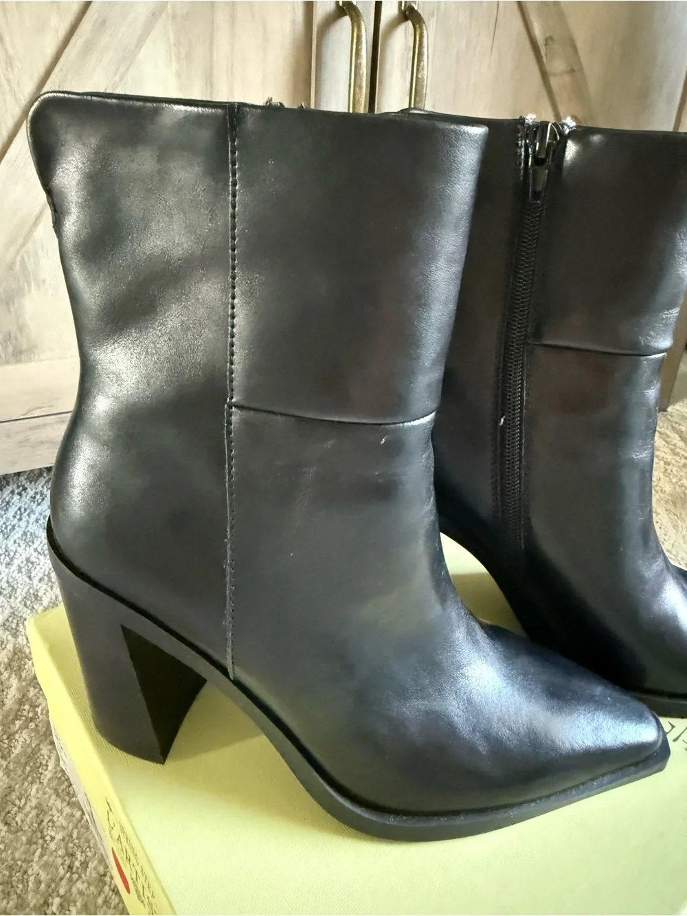 Steve Madden Black Pointed Leather Zip Ankle Boots